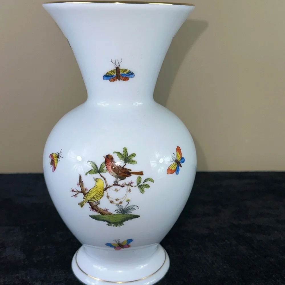 Herend Hungary Rothschild Bird Vase  #7023  8